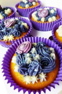 I-Made-These-Colorful-Cupcakes-Out-Of-Boredom-In-Making-Same-Old-Cupcakes-All-The-Time1__605